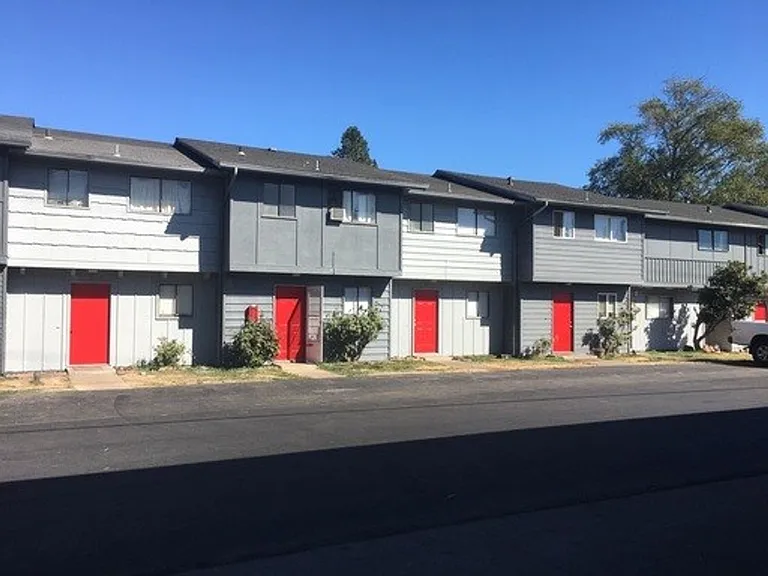 Park Place East — Photo 26