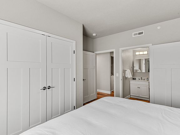 4th image of 5340 N Union Blvd APT 202