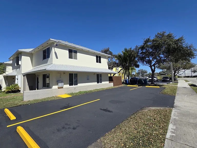 19356 SW 103rd Ct — Photo 31