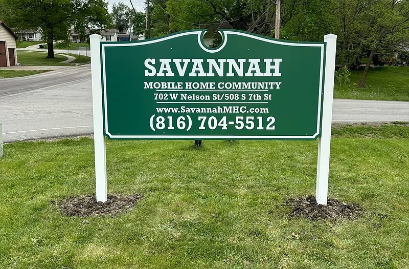 702 W Nelson St #LOT ONLY