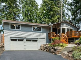 8827 224th St SW, Edmonds, WA 98026