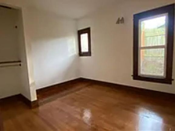 3rd image of 9112 23rd Ave NE
