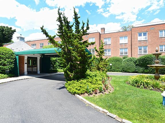 4th image of 1390 Broadway APT 127