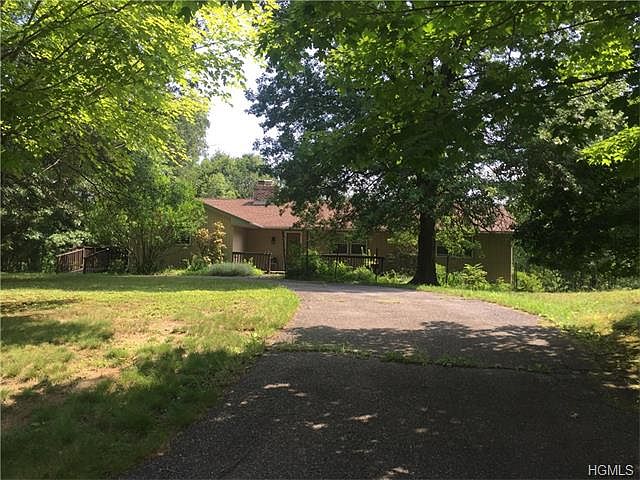 1st image of 5 Ramah Ln