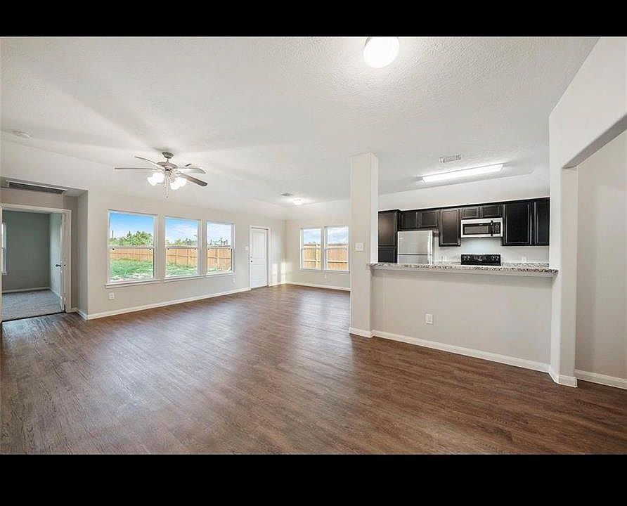 2nd image of 1179 Road 5102