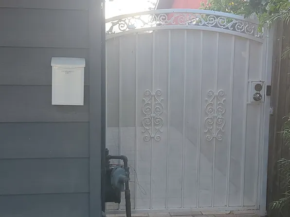909 Begonia St #1, Escondido, CA 92027