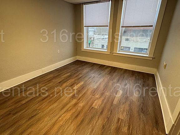 5th image of 106 W 6th Ave APT 205