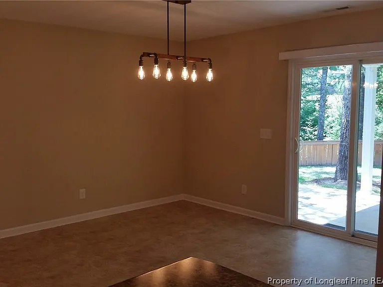 100 Burr Oak Cir — Photo 7