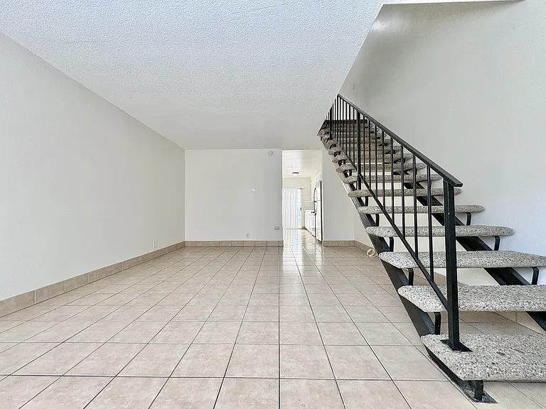 647 Olive Ave #3 — Photo 1