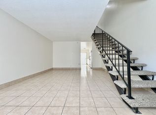 647 Olive Ave APT 3, Long Beach, CA 90802