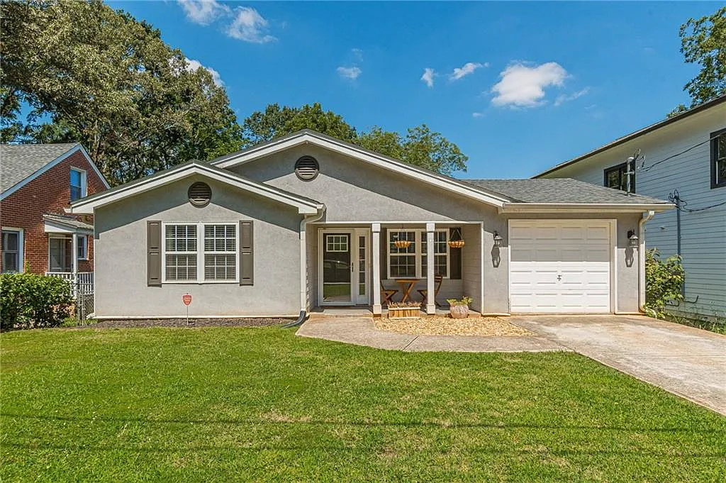 3 bed, 2.0 bath, 1677 sqft, $2,200 — Photo 1
