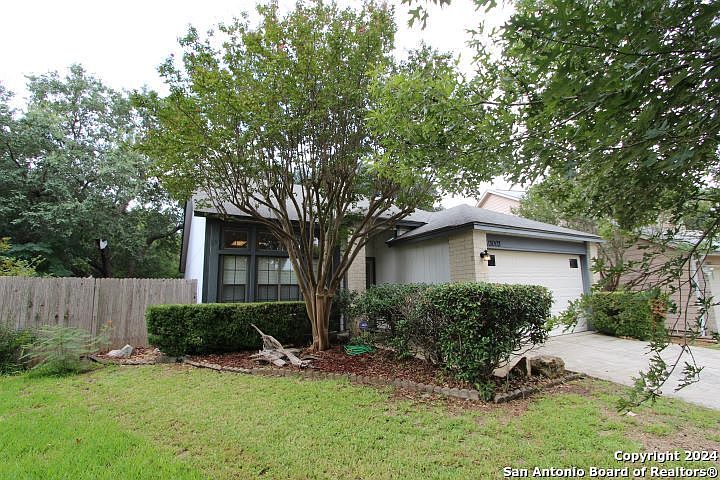 1st image of 13003 BEACON PARK DR