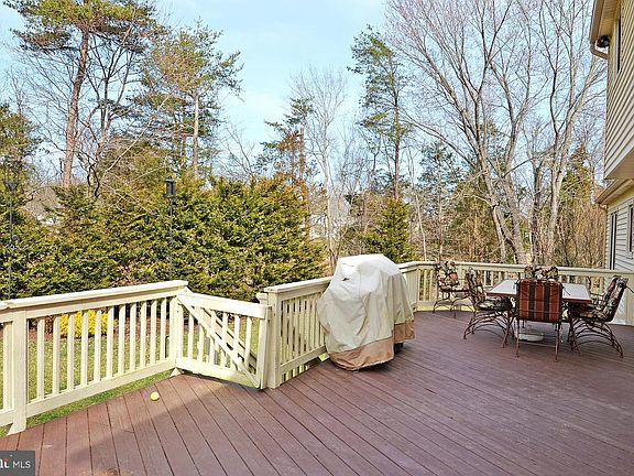 5th image of 15376 Wetherburn Ct