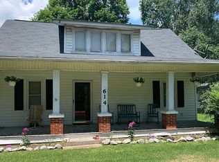 614 High St W, Mc Ewen, TN 37101