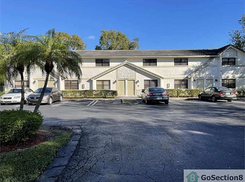 1st image of 11699 NW 45th St