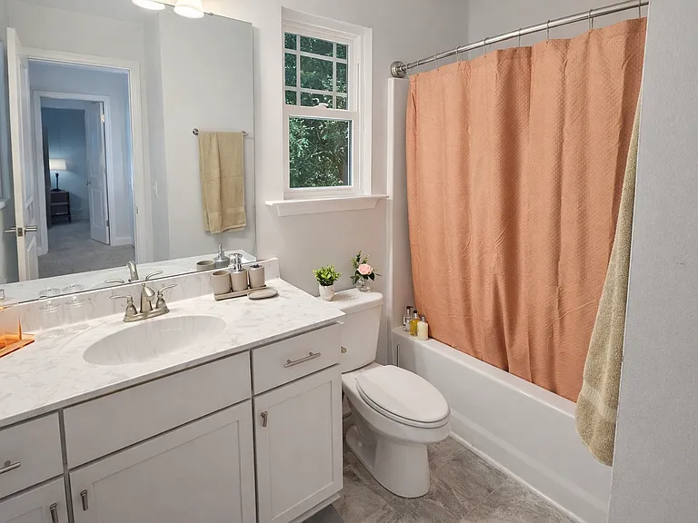 182 Hillmont Dr — Photo 34