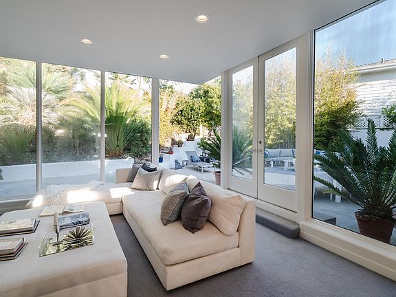 5th image of 2718 Cresta Pl