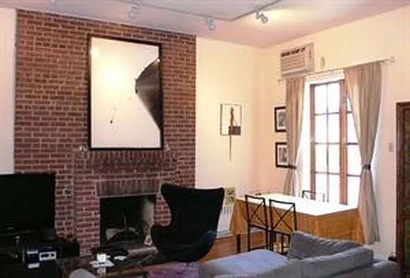 Rented by Douglas Elliman | media 33