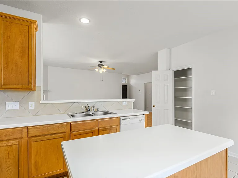 20214 Sendera Oaks Ln — Photo 11