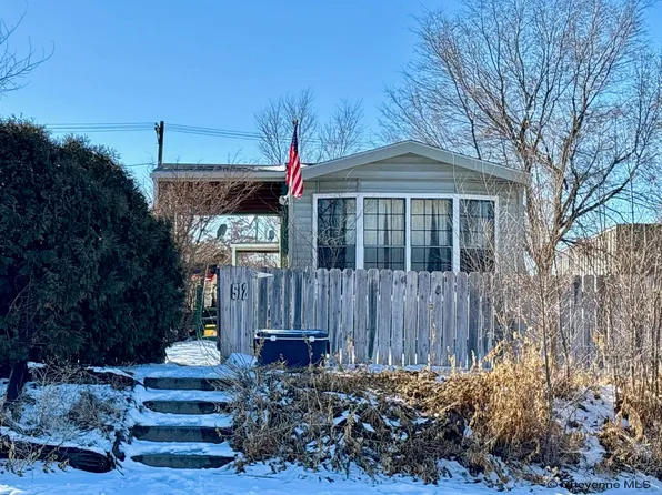 512 Lawson St, Pine Bluffs, WY 82082