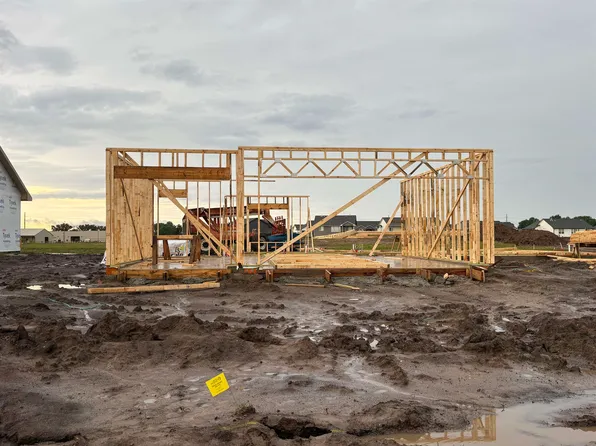 136 E Hickam St, Derby, KS 67037