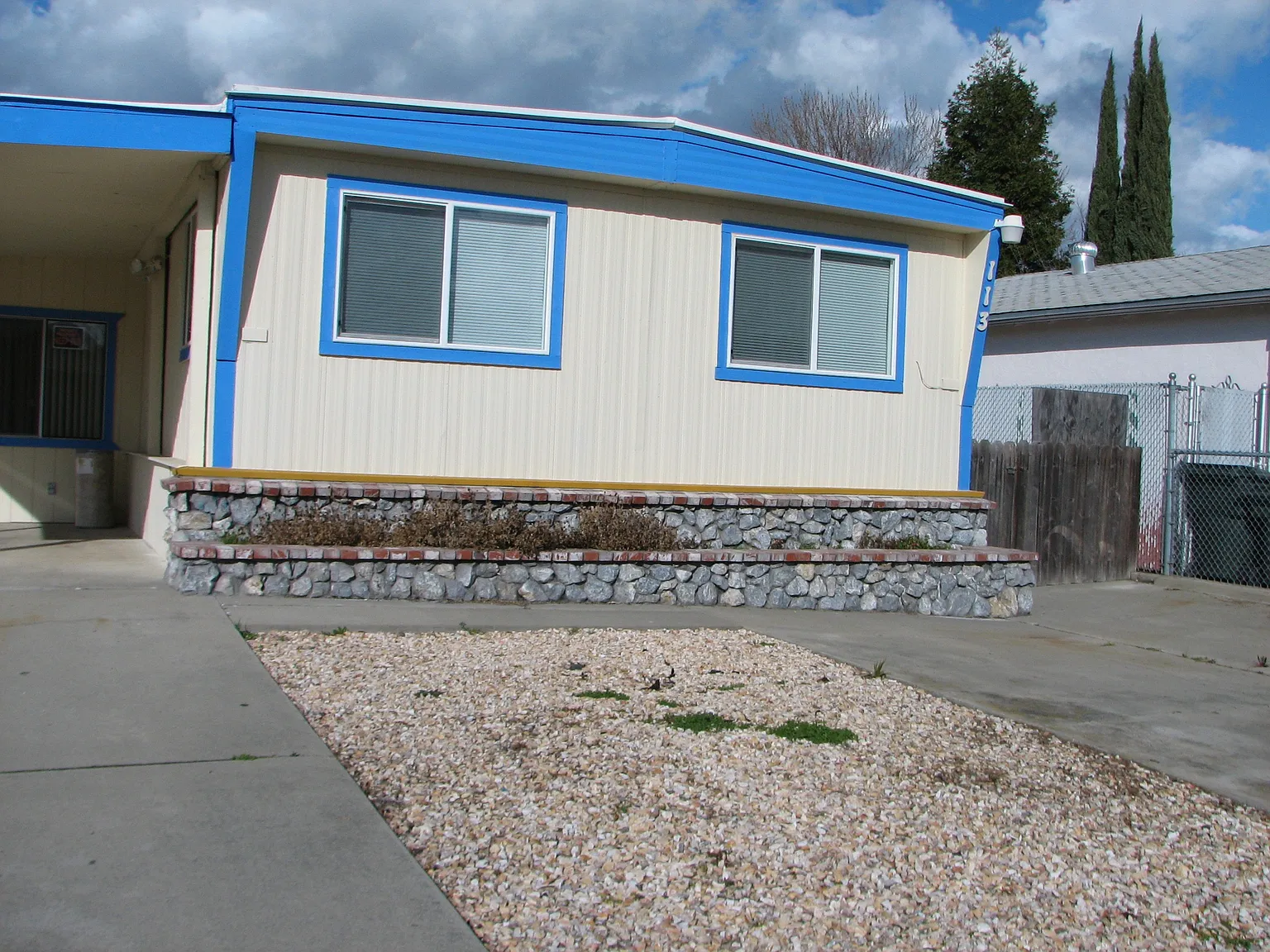 113 Rinetti Way photo 1