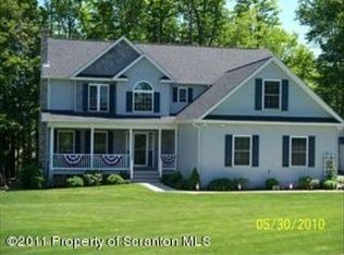 907 Meadowlark Dr #L19, Madison Township, PA 18444