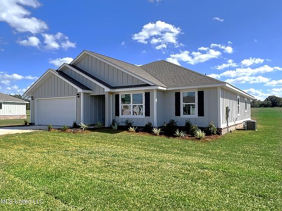 2nd image of 121 Mulberry Dr Lot 40