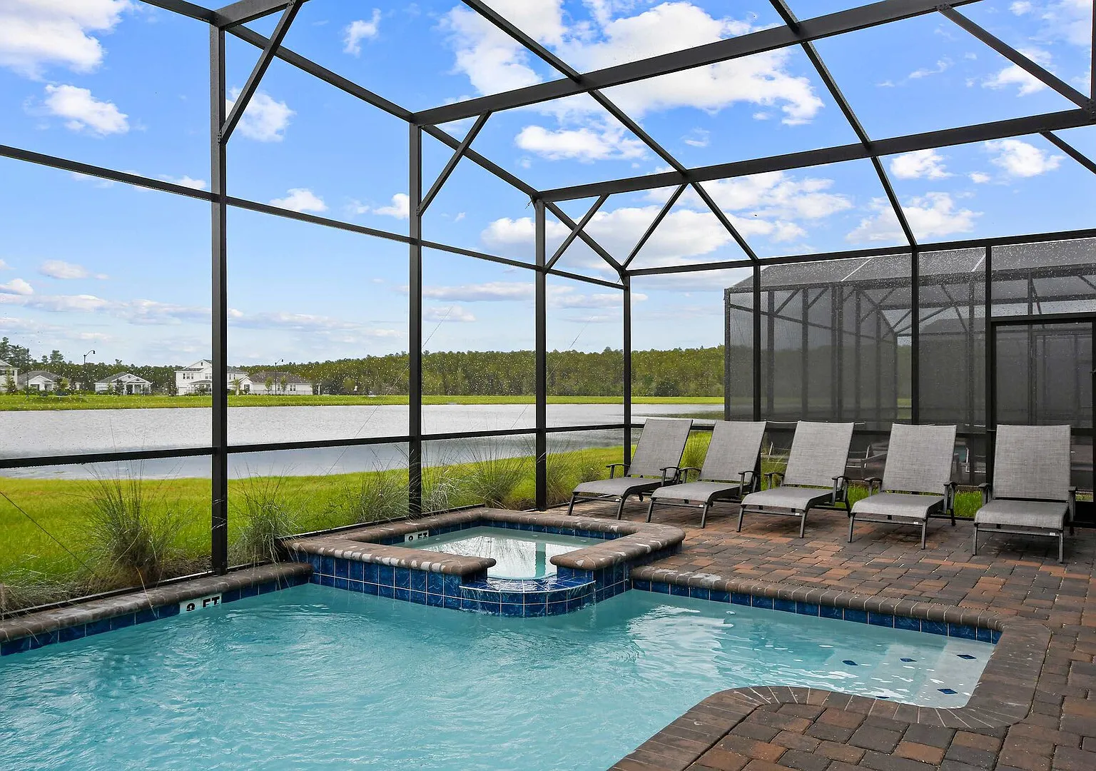 Home 9 Bed Themed Rooms, Pool, Storey Lake — Photo 1