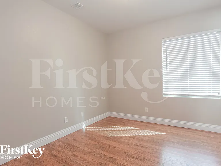 9100 Little Horse Ave — Photo 12