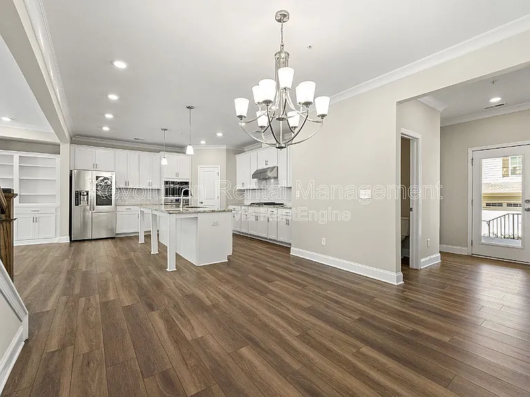 105 W Dixie Ave SE — Photo 12
