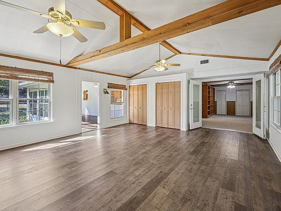 3rd image of 1923 Wilson Bend Rd