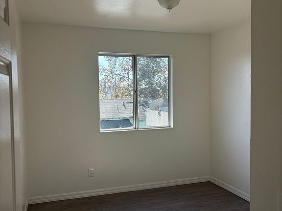 5th image of 9416 S Figueroa St APT 9