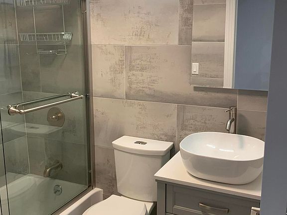 4th image of 269 Maple Pkwy #128