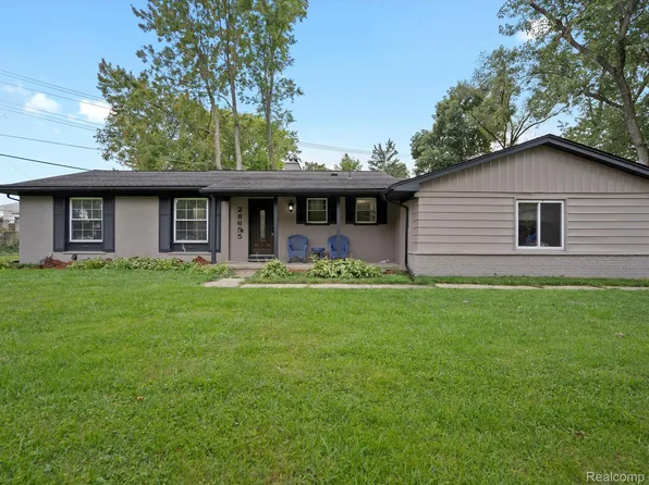28655 Aranel St, Farmington Hills, MI 48334