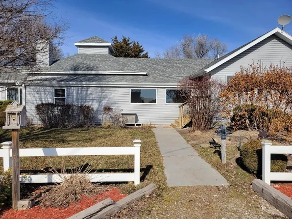 11025 Sweetwater Ave, Kearney, NE 68847