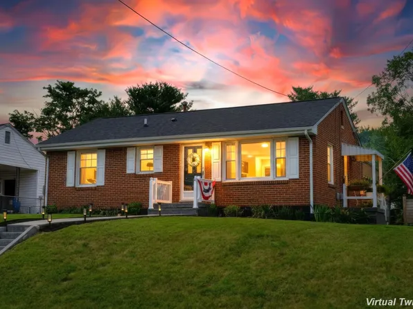 2412 Park Hill Rd, Staunton, VA 24401