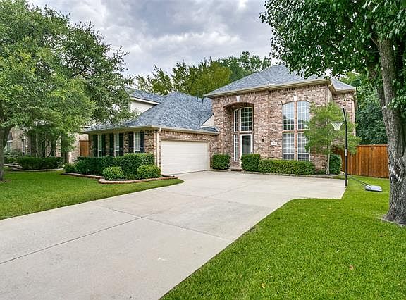 2nd image of 148 Hollywood Dr