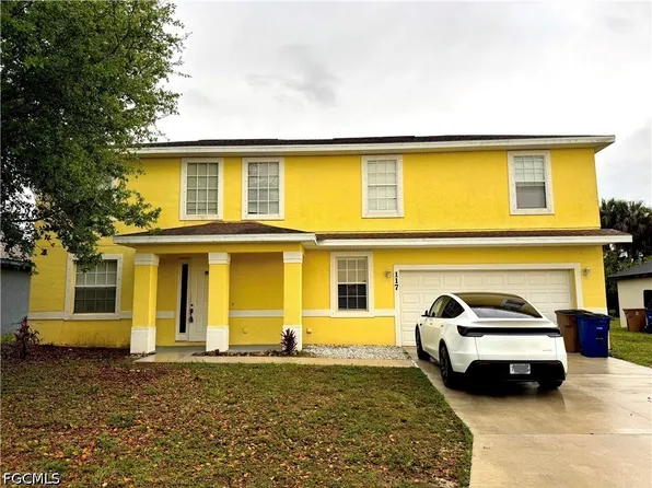 117 Shadow Lakes Dr, Lehigh Acres, FL 33974