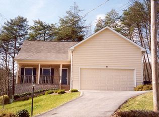 9984 Martha Knight Cir, Knoxville, TN 37932