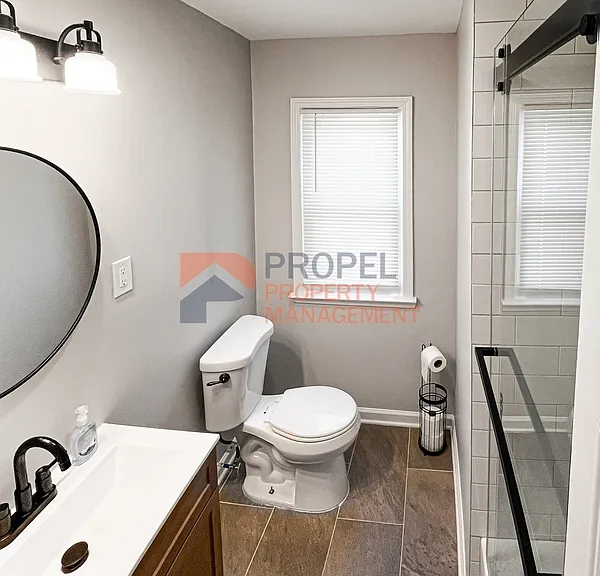 5072 Winifred St — Photo 5