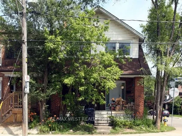 420 Annette St, Toronto, ON M6P 1R9
