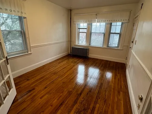 865 Centre St APT 2L, Jamaica Plain, MA 02130