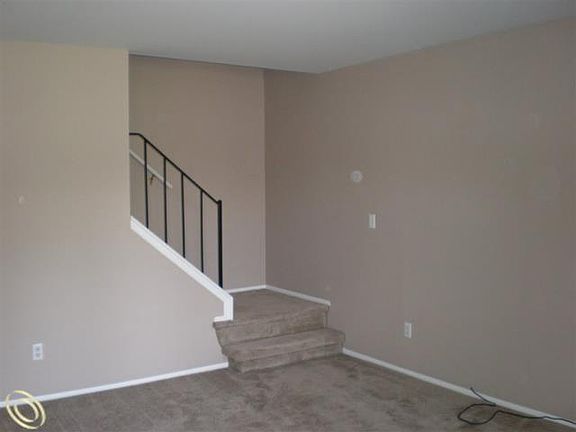 3rd image of 41238 Southwind Dr