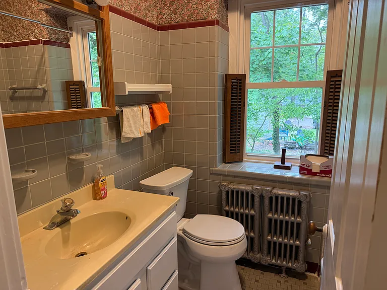 1541 W Main St #2 — Photo 17
