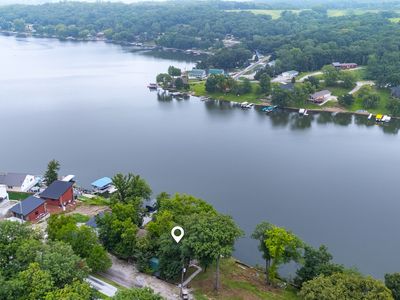 8360 Lakeshore Dr, Dexter, IA, 50070