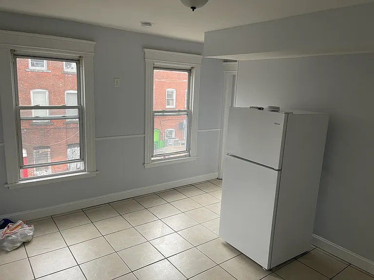 11 Maltby Pl #2 — Photo 12