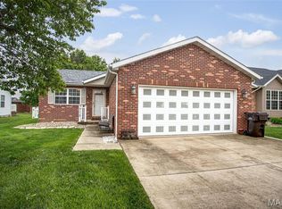 518 Deer Run, Moro, IL 62067