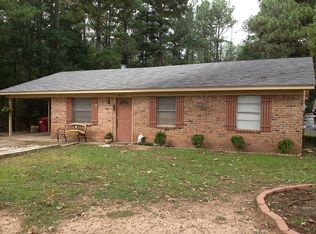 404 Country Club Rd, Hallsville, TX 75650