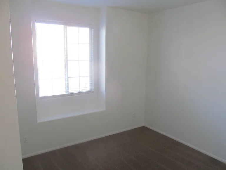 7471 Nicklin St — Photo 29